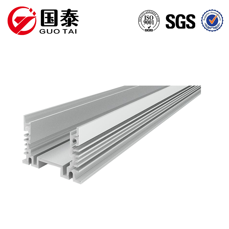 Profil aluminiowy radiatora Profil aluminiowy wytłaczany profil aluminiowy produkuje ciężar z profilu aluminiowego