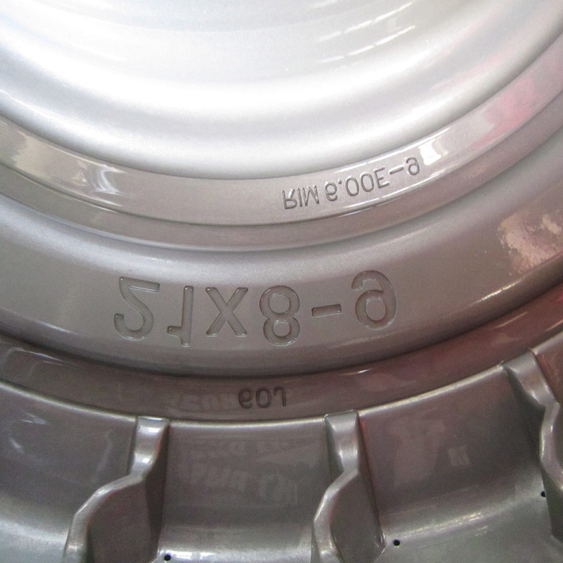21x8-9 solidne opony pleśni