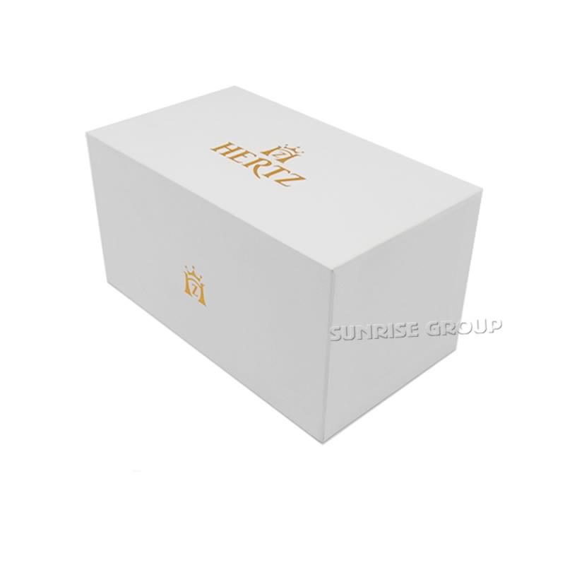 Luksusowe pudełko kartonowe ze sztywną kartą z logo złotej folii