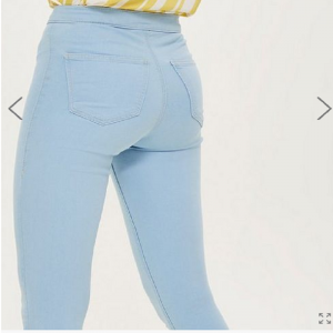 kolacja skinny jeans WS101125 6,50 $ 7,50 $