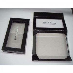 sztywne pudełko papierowe z okienkiem PET