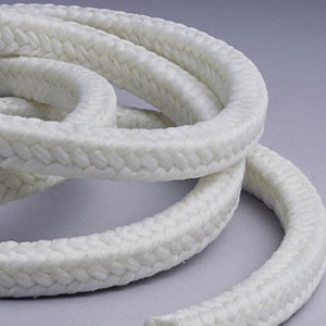 Grafitowe opakowanie wzmocnione metalowym drutem