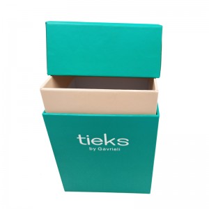 Skrzynka na papier z paletą cieni do oczu