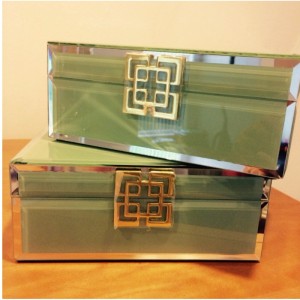 Pudełko na biżuterię z drewna szklanego