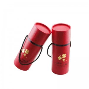 Opakowanie kartonowe z kartonowym pudełkiem z pokrywką