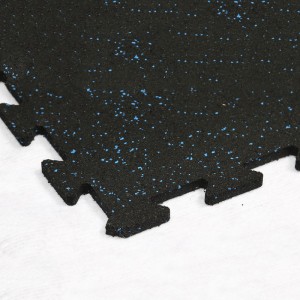 Antypoślizgowa kolorowa mata na sprzęt fitness