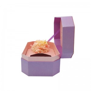 Niestandardowe pudełko na biżuterię