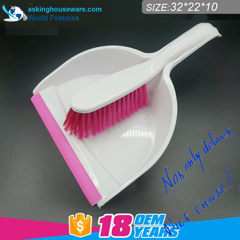 Szczotka do szczotek Dustpan Akbrand z linią PVC w kształcie fali w wejściu do szufelki