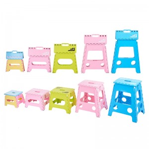 Lekki składany stołek ze stopniem z tworzywa sztucznego do łazienki, kuchni i pikniku