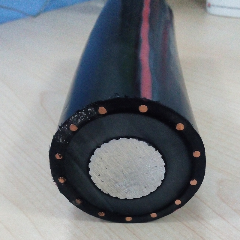 Izolowany kabel zasilający Xlpe Al / Cu z rdzeniem XLPE 22kv z koncentrycznym przewodnikiem