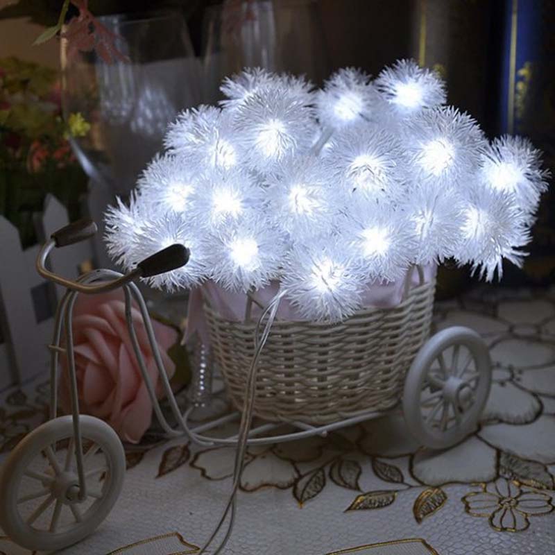 Oświetlenie LED Snow Pompon String Lights Kolor Liny Oświetlenie Dekoracje na Święta Bożego Narodzenia / Święta / Wesele / Przyjęcie