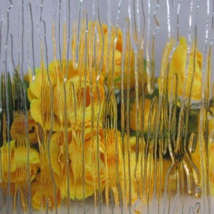 CZYSTE I BARWIONE SZKŁO WZOROWANE