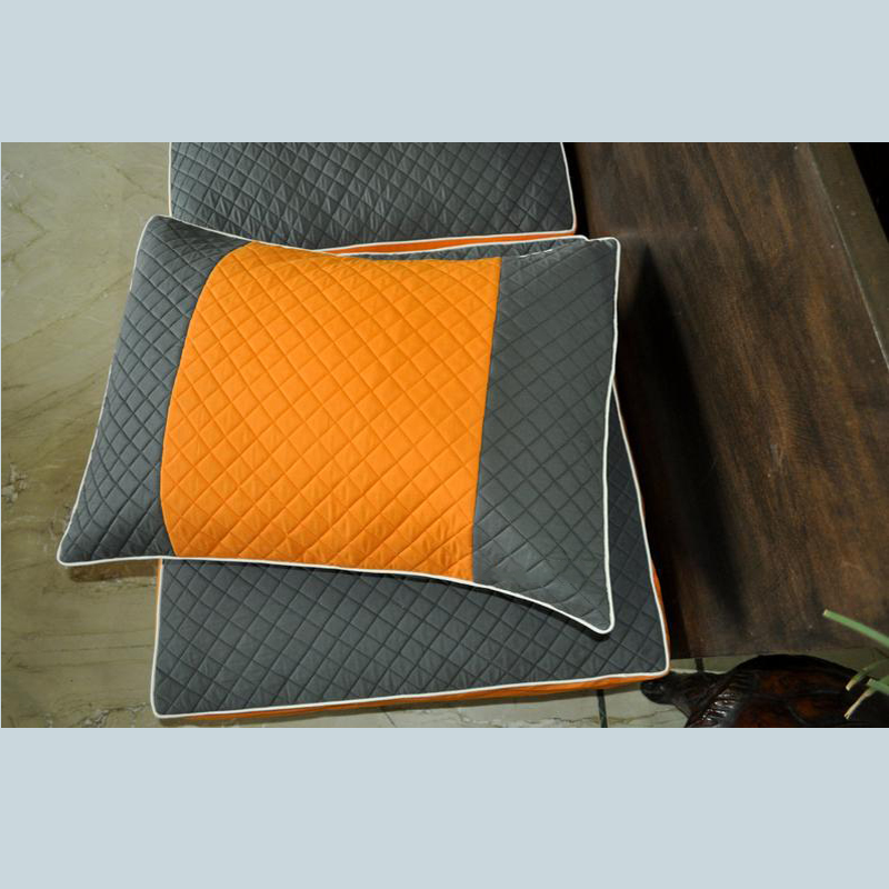 Pikowane poduszki Hollowfiber