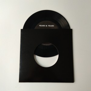 7-calowa, 45-obr./min. 350 g / m2 Brązowa tekturowa kurtka z otworem