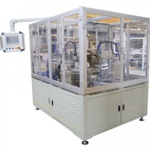 Automatyczna wtyczka medyczna do złącza żeńskiego