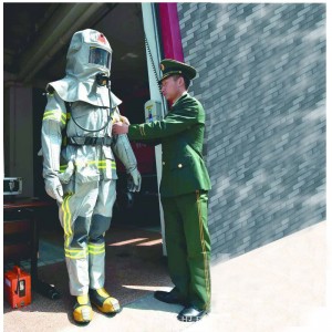 Odzież inżynierska, odzież trudnopalna, mundur strażaka i inne ubrania funkcjonalne