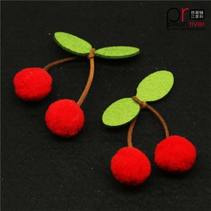 naszywka z pomponami