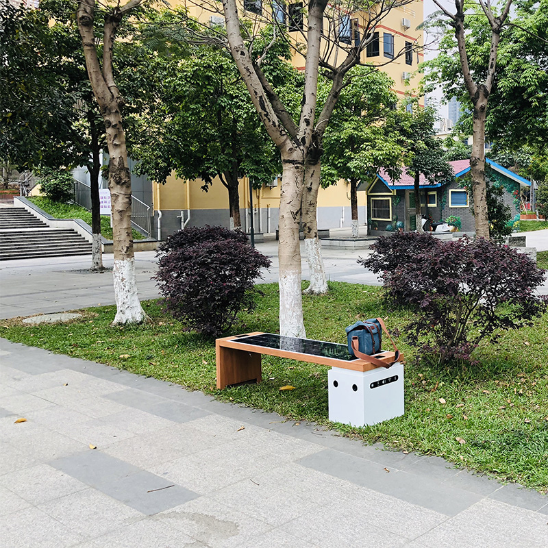 Bezprzewodowa ładowarka Smart Park Bench Solar Energy