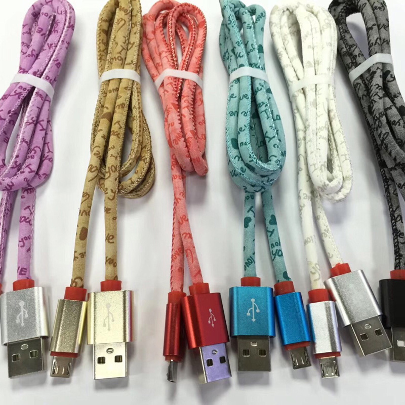 Skóra PU Wielka litera Szybko ładująca się Okrągła aluminiowa obudowa Kabel USB do micro USB, typu C, ładowanie i synchronizacja błyskawicy iPhone'a