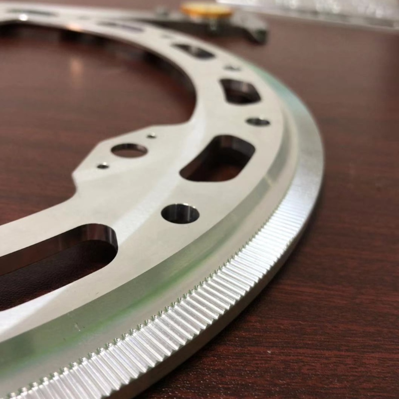 Kucie / Obróbka CNC Dostosowane aluminiowe części do obręczy kół wyścigowych Centrum obręczy