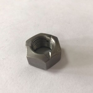 metalowe nakrętki zabezpieczające