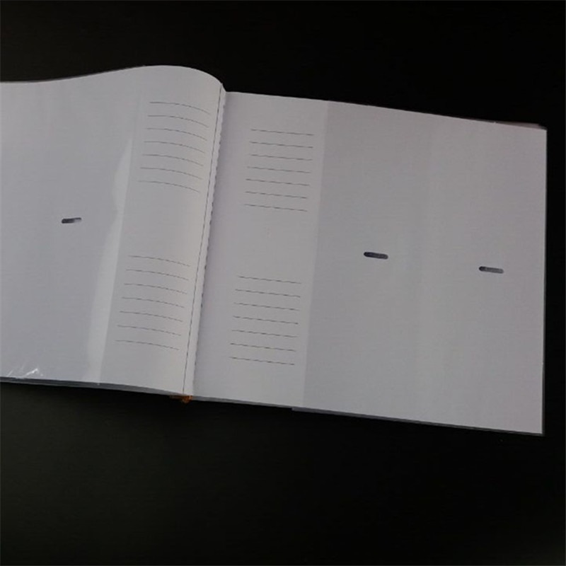 Niestandardowe papierowe strony albumu fotograficznego
