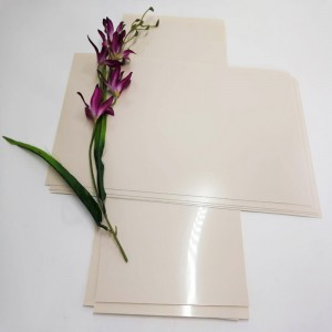 Wysokiej jakości 0,5 mm morelowy kolor Sztywny plastikowy arkusz PET z tworzywa sztucznego do mebli