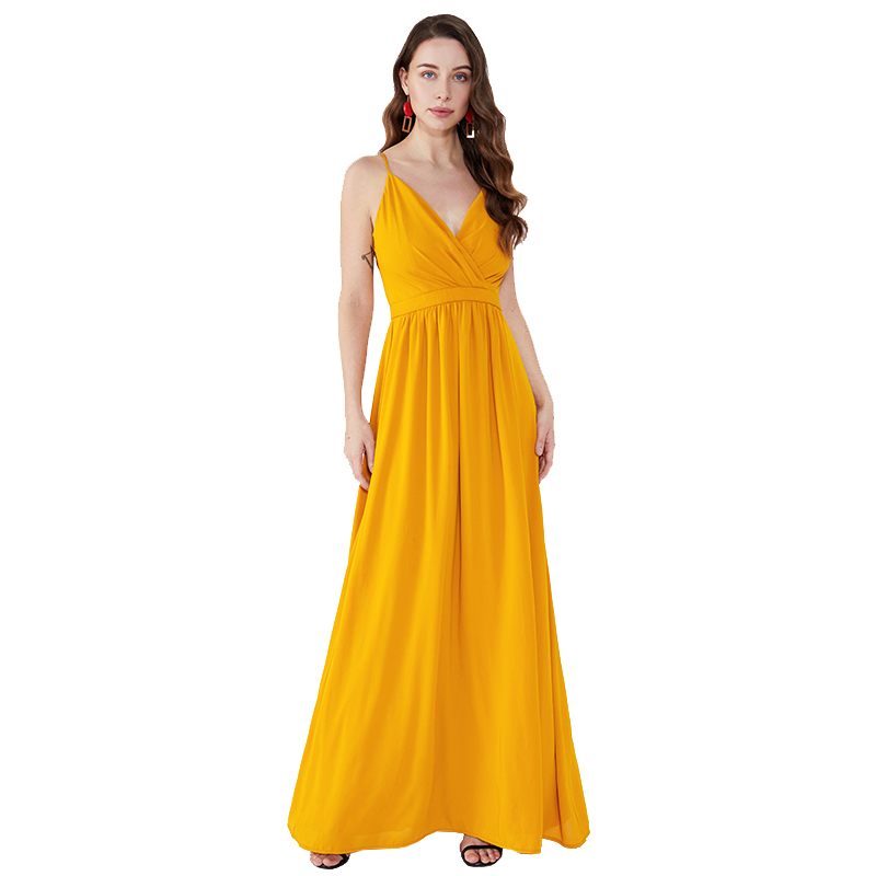 Pomarańczowa długa sukienka maxi z długimi ramiączkami