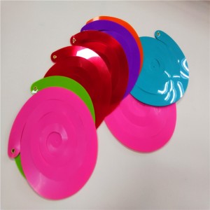 Wisząca dekoracja balonu z folii Swirl