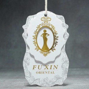 Etykieta Creative Fashion Clothing na zamówienie 8