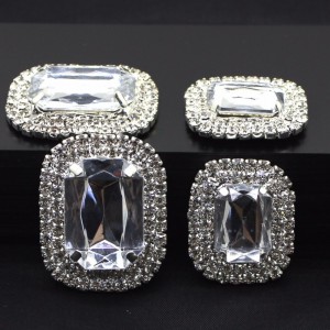 Nowy projekt Elegancka biała biżuteria Przezroczysty akrylowy guzik z kryształu górskiego Tani plastikowy guzik do szycia 9