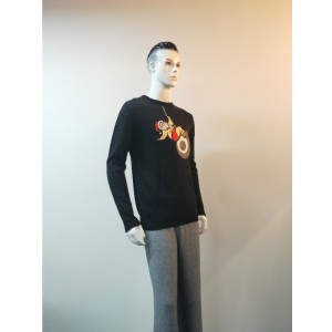 SWETER Z NADRUKIEM CZARNYM KARTONEM RLMS0028F