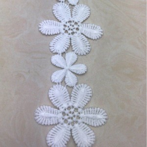 11 # koronki jedwabne mleko, koronki poliestrowe / nylonowe, koronki bawełniane