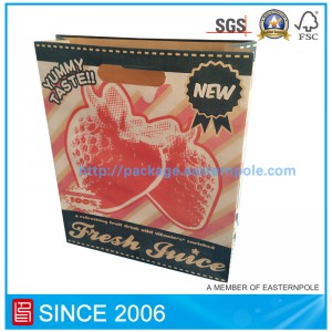 Brązowa torba papierowa z recyklingu z wyciętym uchwytem