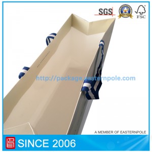 Biała papierowa torba na odzież