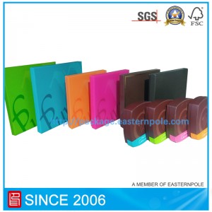 Luksusowa sztywna bombonierka z kartonową wkładką