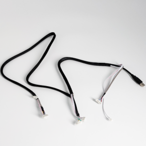 wiązka przewodów do tablicy interaktywnej, kiosku dotykowego, oznakowania cyfrowego