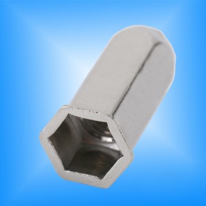 Zmniejsz koniec sześciokątnych głów Cloes Body