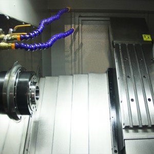 Frezarka CNC z tokarką CNC do frezowania bocznego lub końcowego