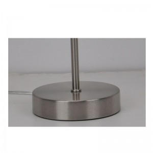 Nowoczesna lampa stołowa z abażurem wycinanym laserowo