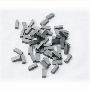 Gorąca sprzedaż Chiny wykonane magnesy ferrytowe Flygain