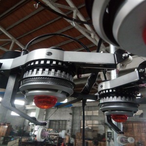 Producent sportowych nylonu z podwójną koszulką na kolana