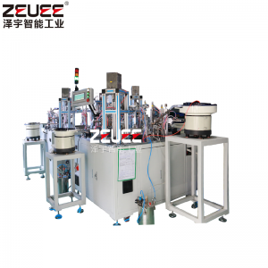 Maszyna do automatycznego montażu głowicy zapłonowej