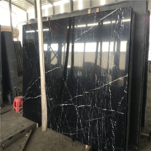 Marmur Nero Marquina w białe paski