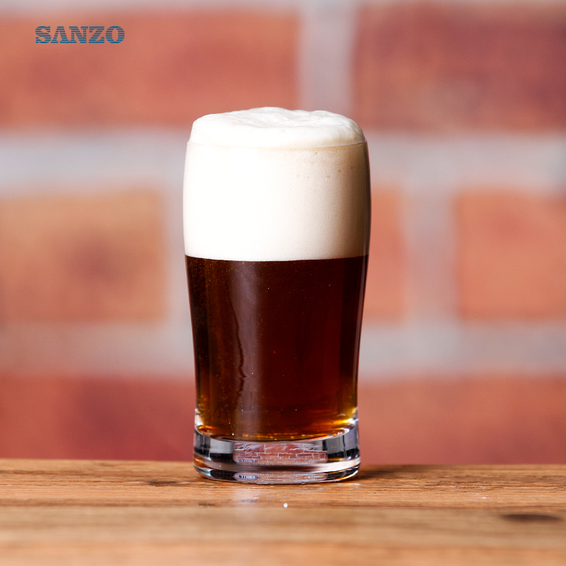 Sanzo 7 Oz Mini kufel do piwa Dostosuj drukuj Logo Szklany kufel z szklanym panelem