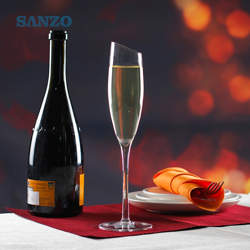 SANZO Bohemian Champagne Glass Dostosowane ręcznie szklany kubek szampana Promocyjny gorący sprzedający się kolorowy szampan