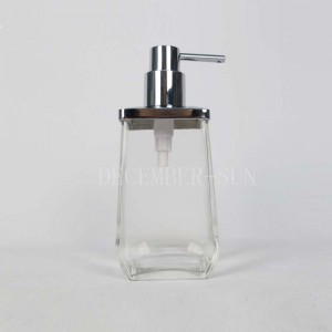 Zestawy akcesoriów łazienkowych z przezroczystego szkła