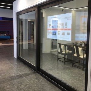 Przesuwne szklane drzwi