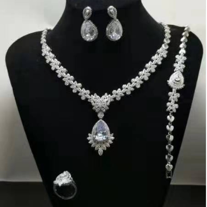 Ślubne zestawy biżuterii dla narzeczonych Indyjska biżuteria ślubna prezenty ślubne 925 srebrna cyrkonia dla kobiet