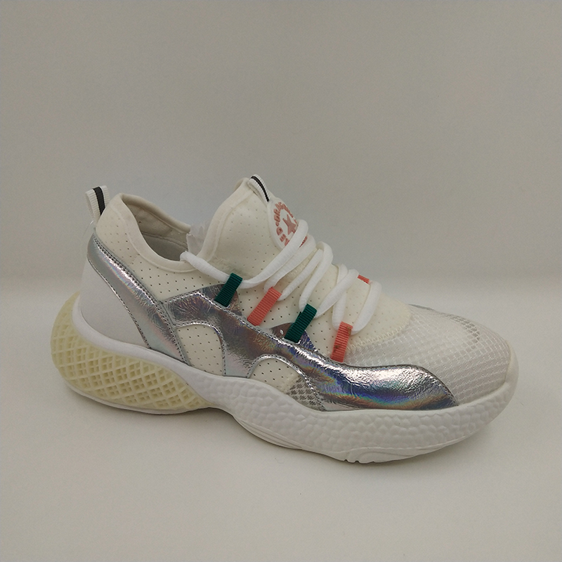 Modny but sportowy-001
